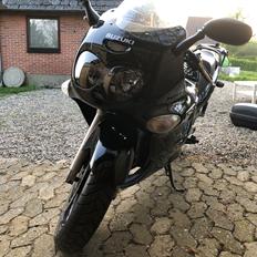 Suzuki GSX 750F
