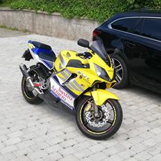 Honda CBR 600 F4i sport