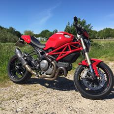 Ducati Monster 1100 EVO