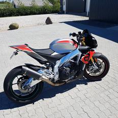 Aprilia Tuono V4 1100
