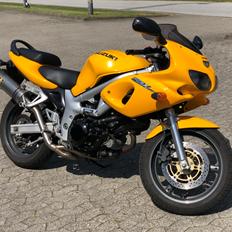 Suzuki SV650S