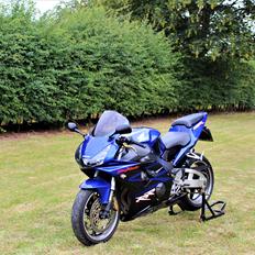 Honda CBR954RR Fireblade