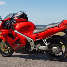 Honda VFR 750 FT (RC36)