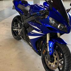 Yamaha R1