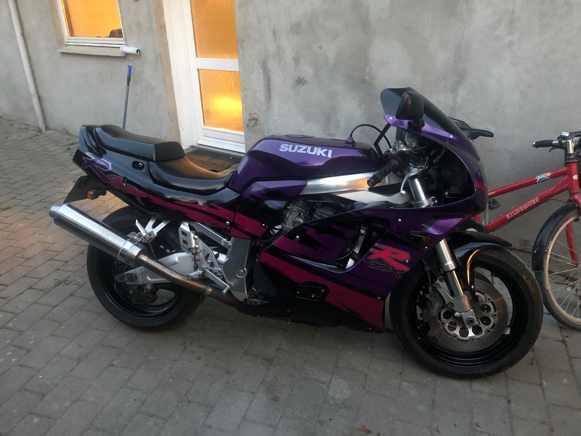 Suzuki (SOLGT)Gsx750rw billede 1