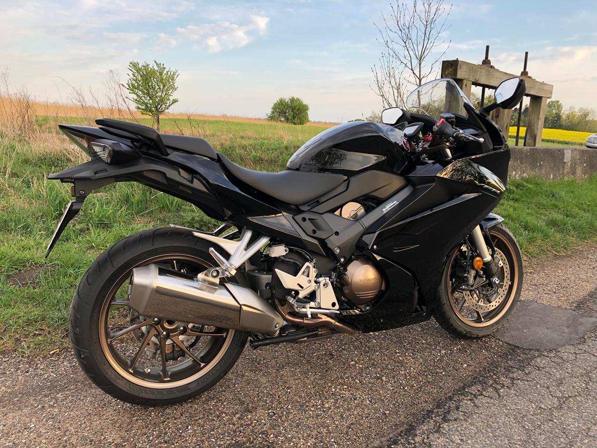 Honda VFR 800 F RC79E billede 3