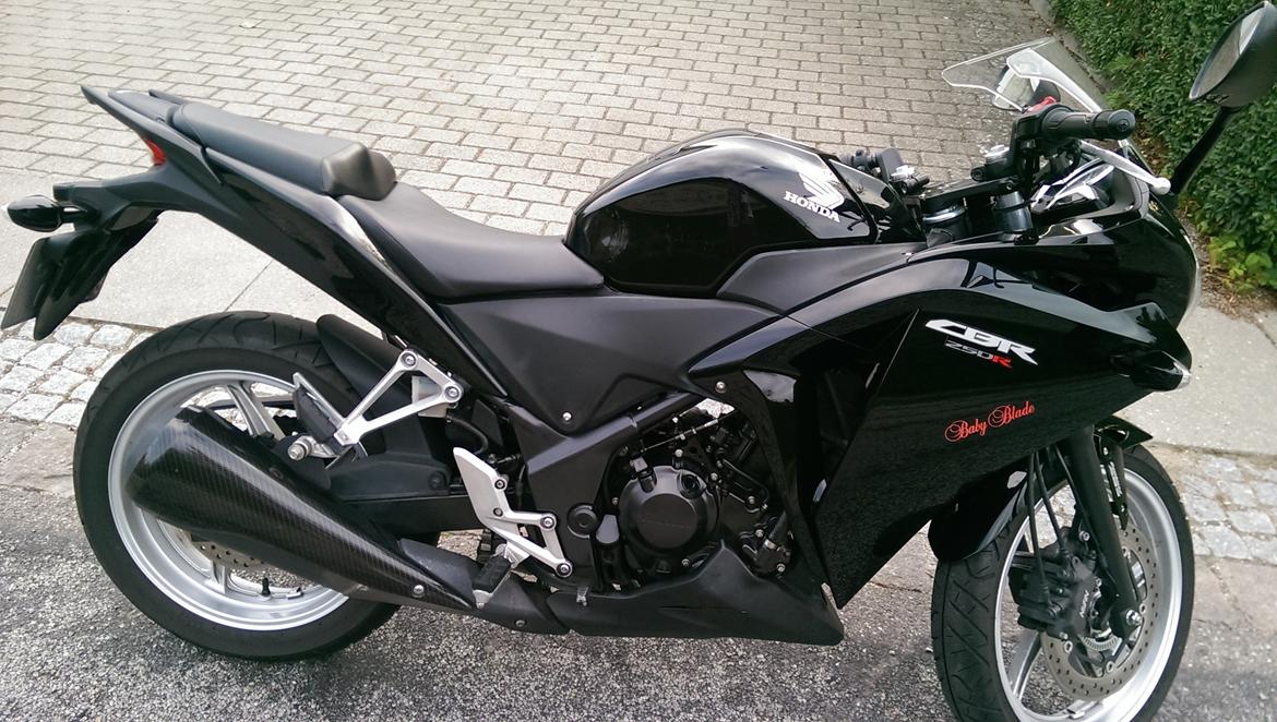 Honda CBR250RA billede 1