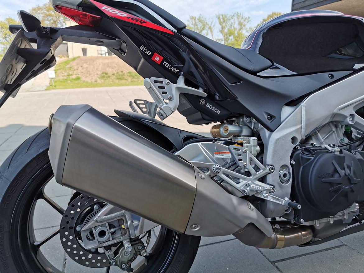 Aprilia Tuono V 1100 RR (SOLGT) billede 6