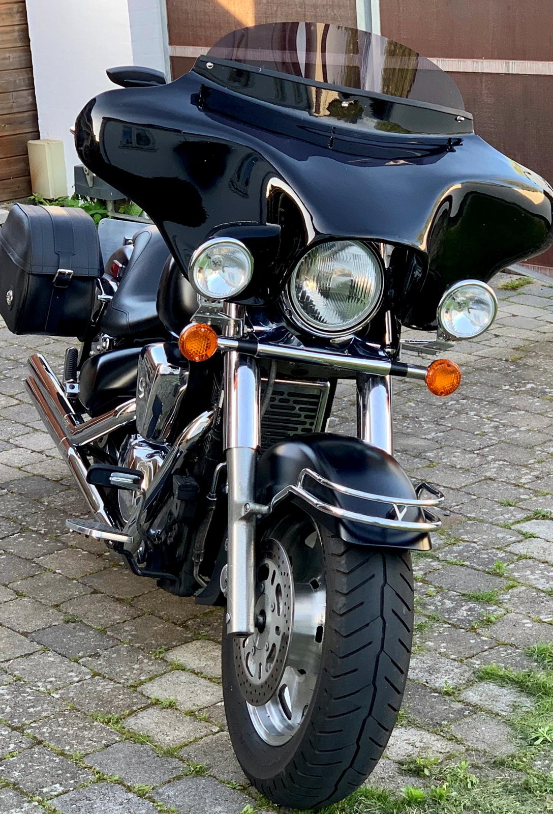 Suzuki Intruder VL 1500 billede 1