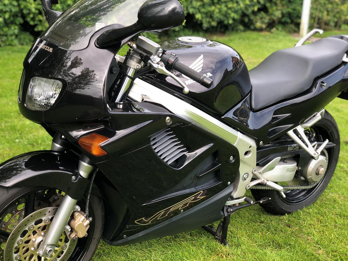 Honda VFR 750 RC36-2 billede 8