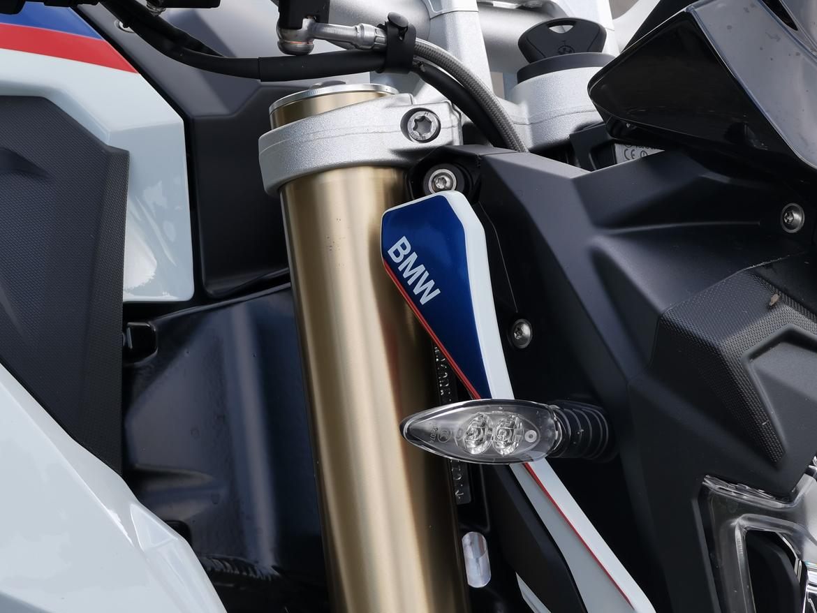 BMW F800R - Elsker detaljerne i forgaflen billede 10
