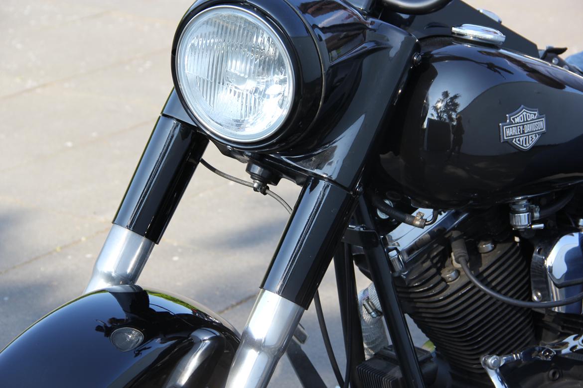 Harley Davidson FXST billede 9