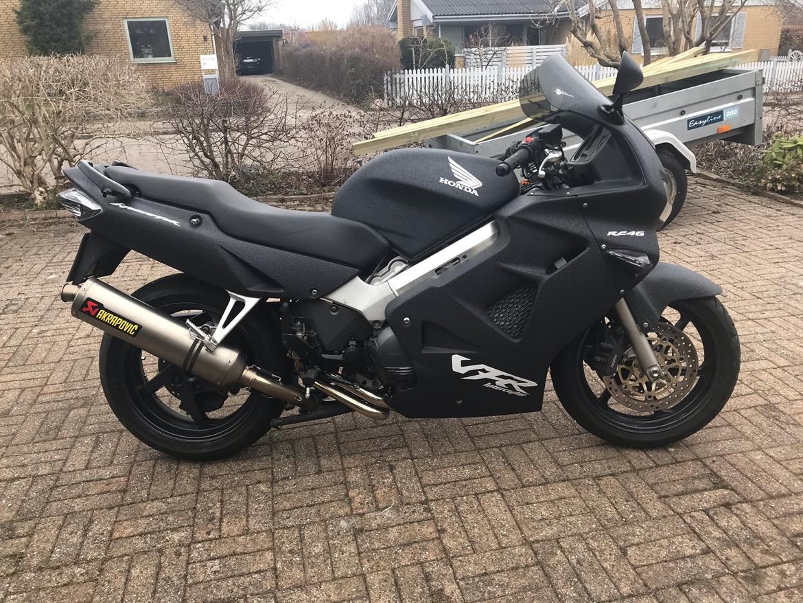 Honda VFR 800 RC46 billede 4