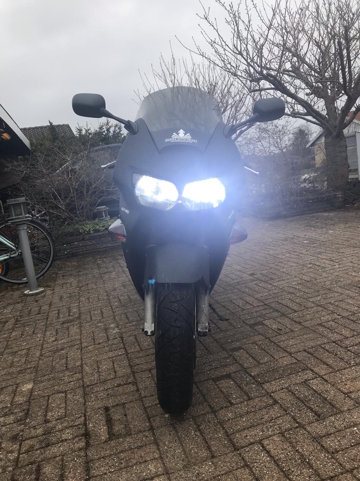 Honda VFR 800 RC46 billede 9