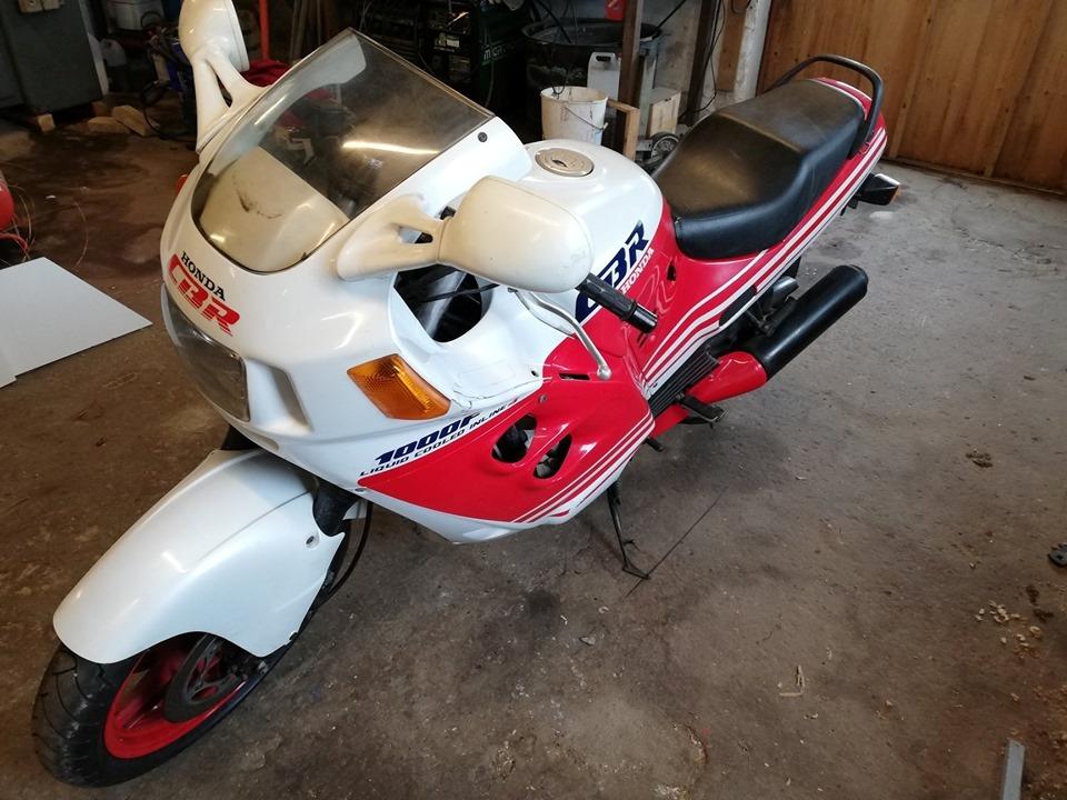 Honda cbr 1000 f billede 2