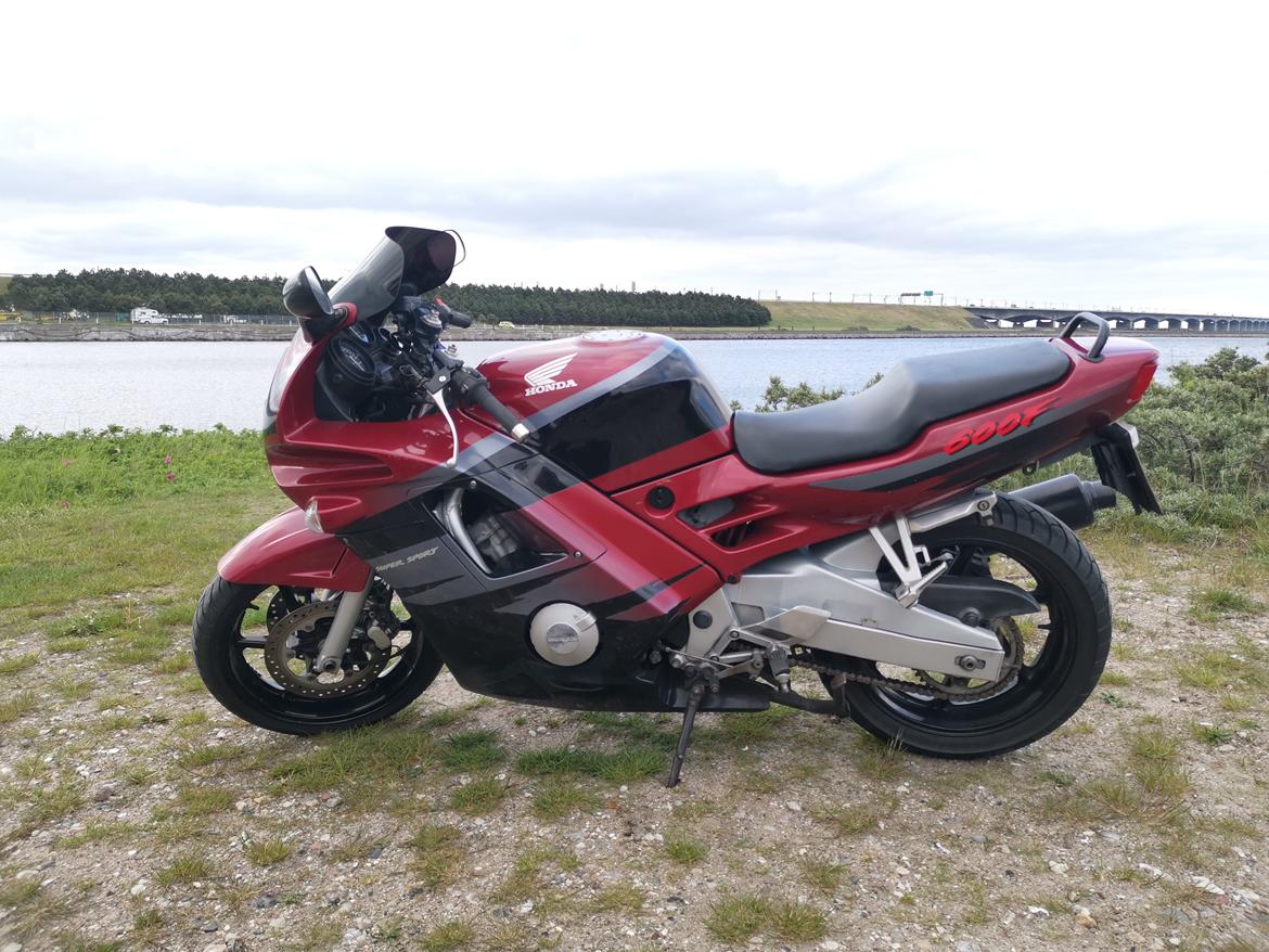 Honda Cbr 600 f2  billede 1