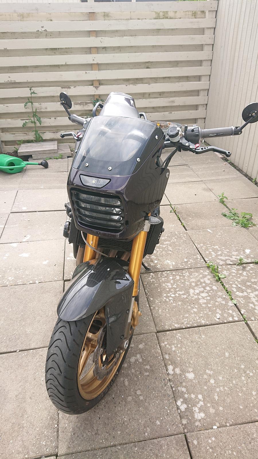 Kawasaki Zrx 1100 billede 9