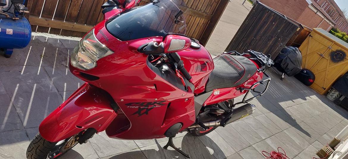 Honda CBR 1100 XX Super Blackbird billede 1