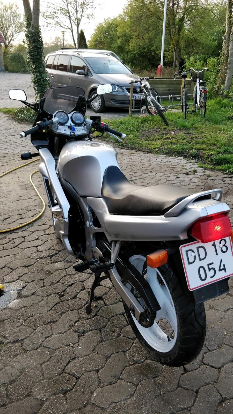 Suzuki GS 500 E billede 4