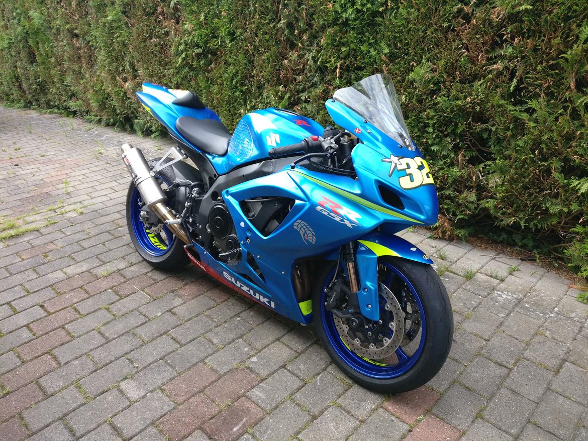 Suzuki GSX-R 750 K7 Banecykel billede 2