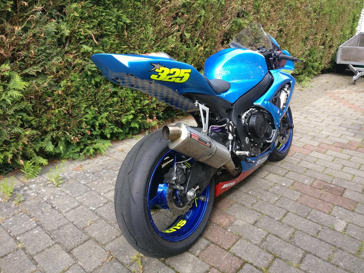 Suzuki GSX-R 750 K7 Banecykel billede 11