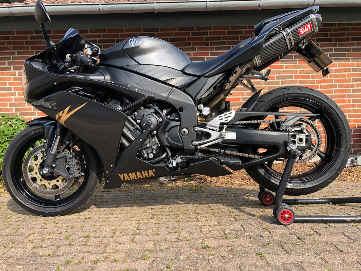 Yamaha R1 RN19 billede 17