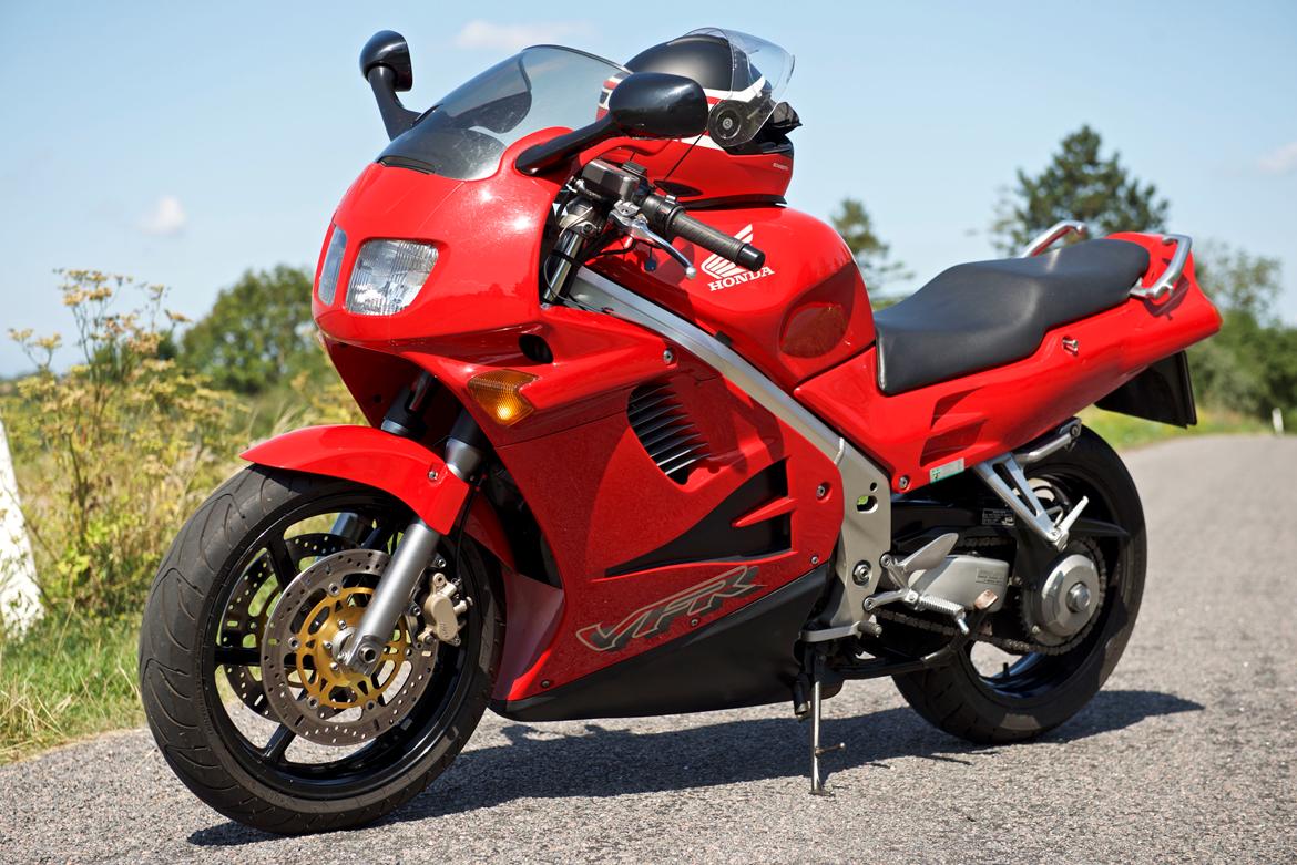 Honda VFR 750 FT (RC36) billede 2