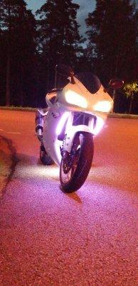 Yamaha R1 billede 2