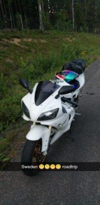 Yamaha R1 billede 5