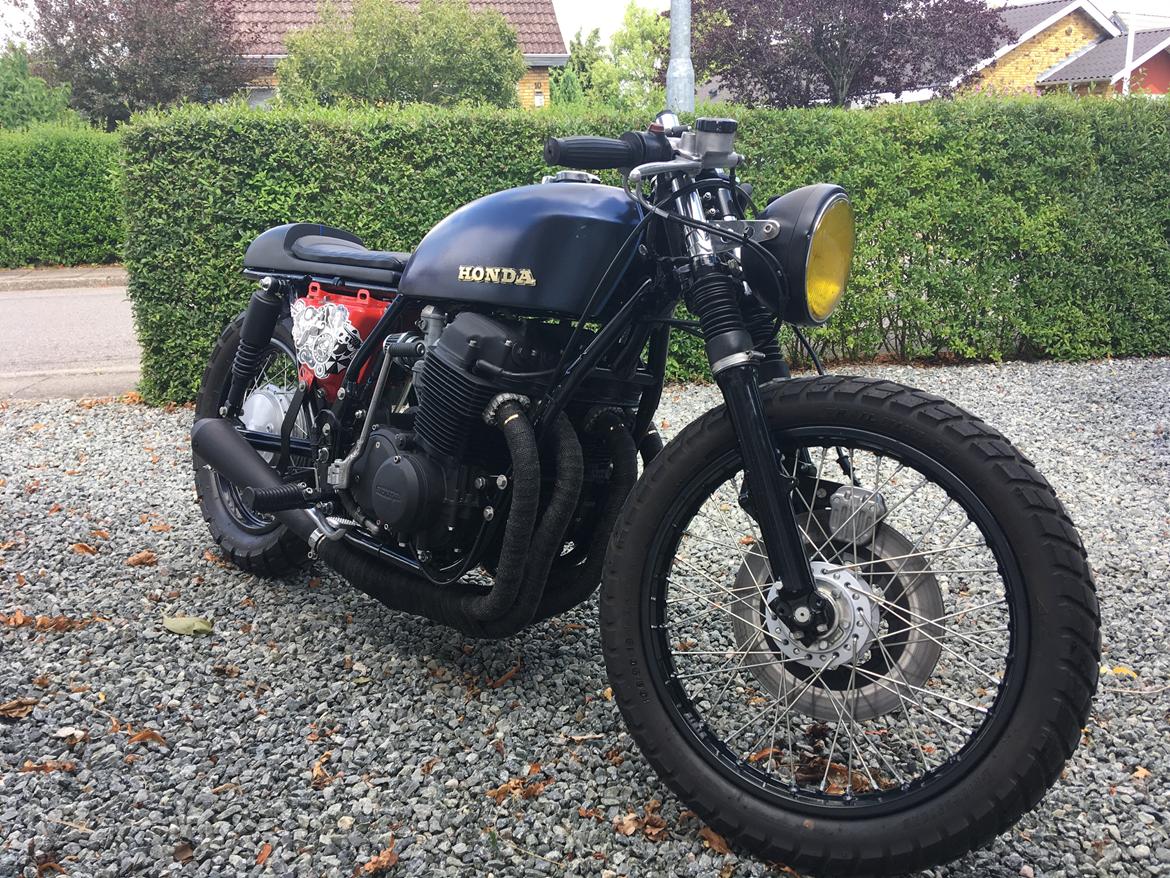 Honda cb 750 k7 billede 2