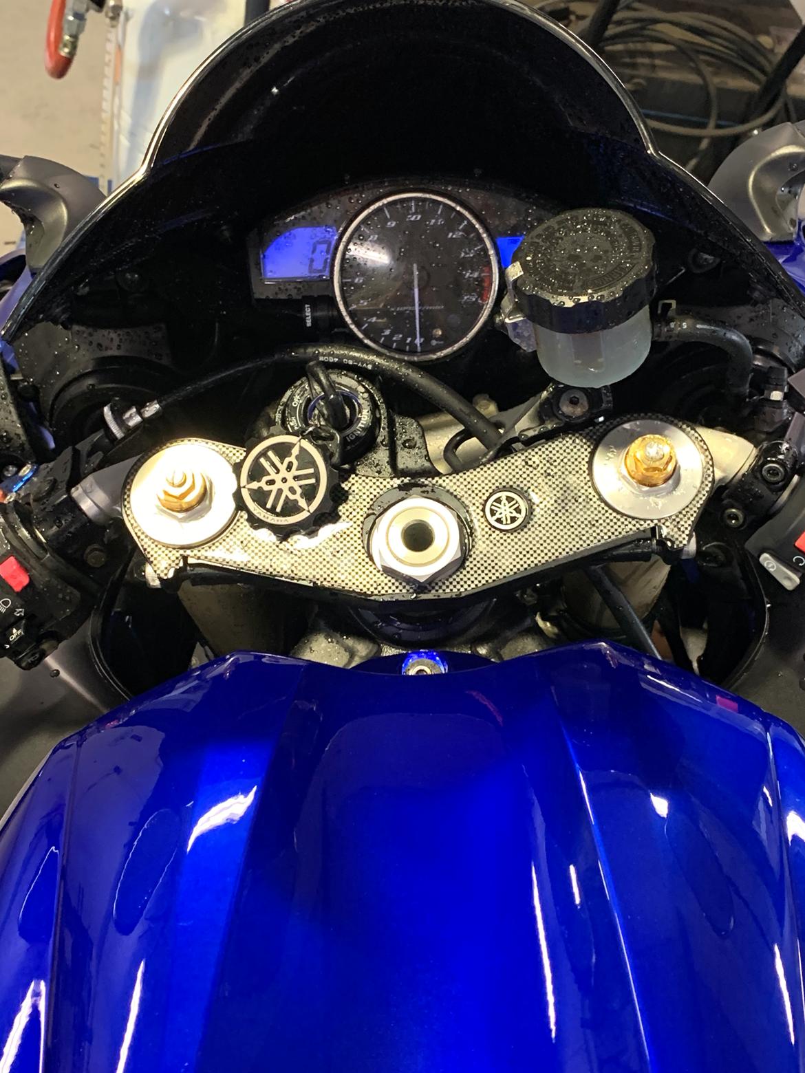 Yamaha R1 billede 5