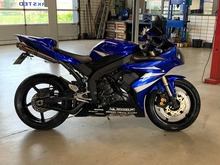 Yamaha R1 billede 0