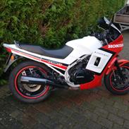 Honda VF500 F2