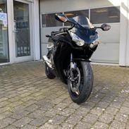 Honda 1000 rr fireblade