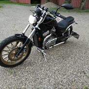 Suzuki VS intruder 700