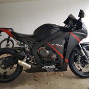 Honda cbr 1000 rr