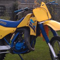 Suzuki RM 125 