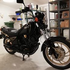 Yamaha XV 1000 SE Midnigth Special