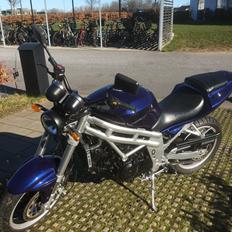 Hyosung Gt 650 . knækket ventil intet lever evigt ha solgt