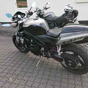 Triumph Speed triple 955I billede 2