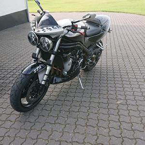 Triumph Speed triple 955I billede 3