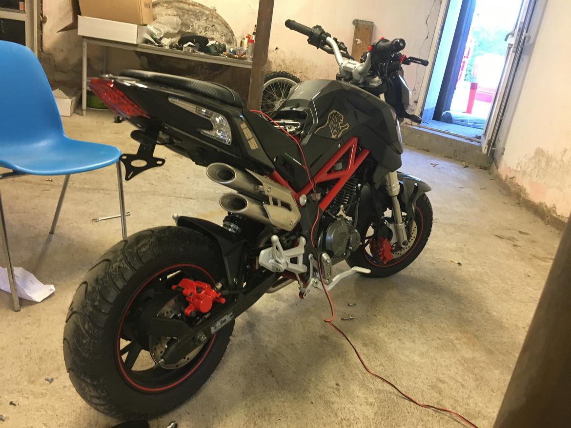 Benelli TNT 125 billede 16