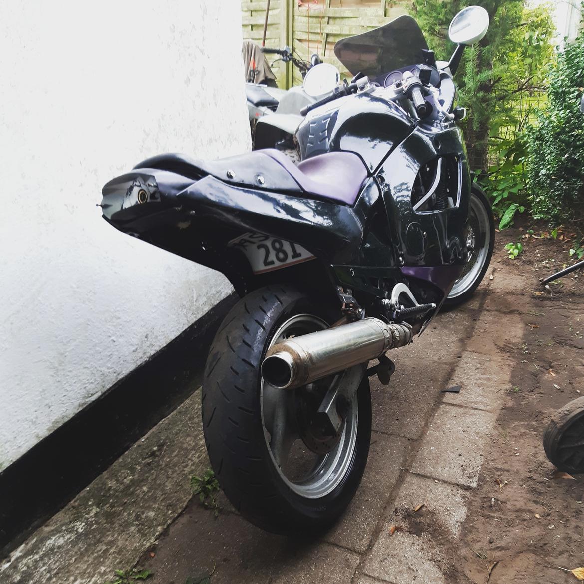 Suzuki gsx 600f billede 2