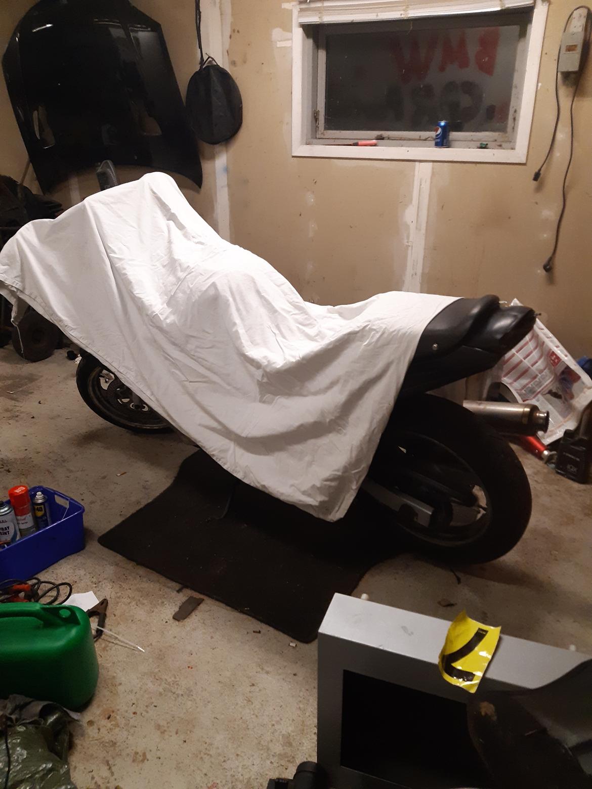 Suzuki gsx 600f billede 3