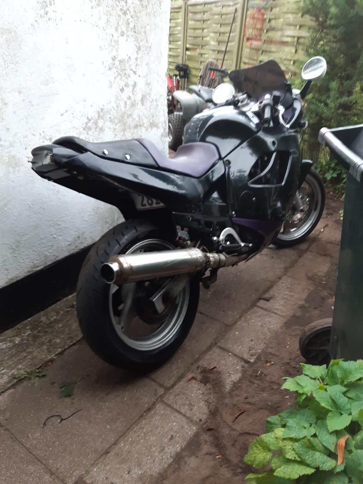 Suzuki gsx 600f billede 6