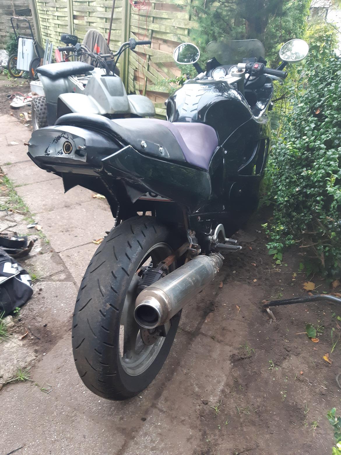 Suzuki gsx 600f billede 7