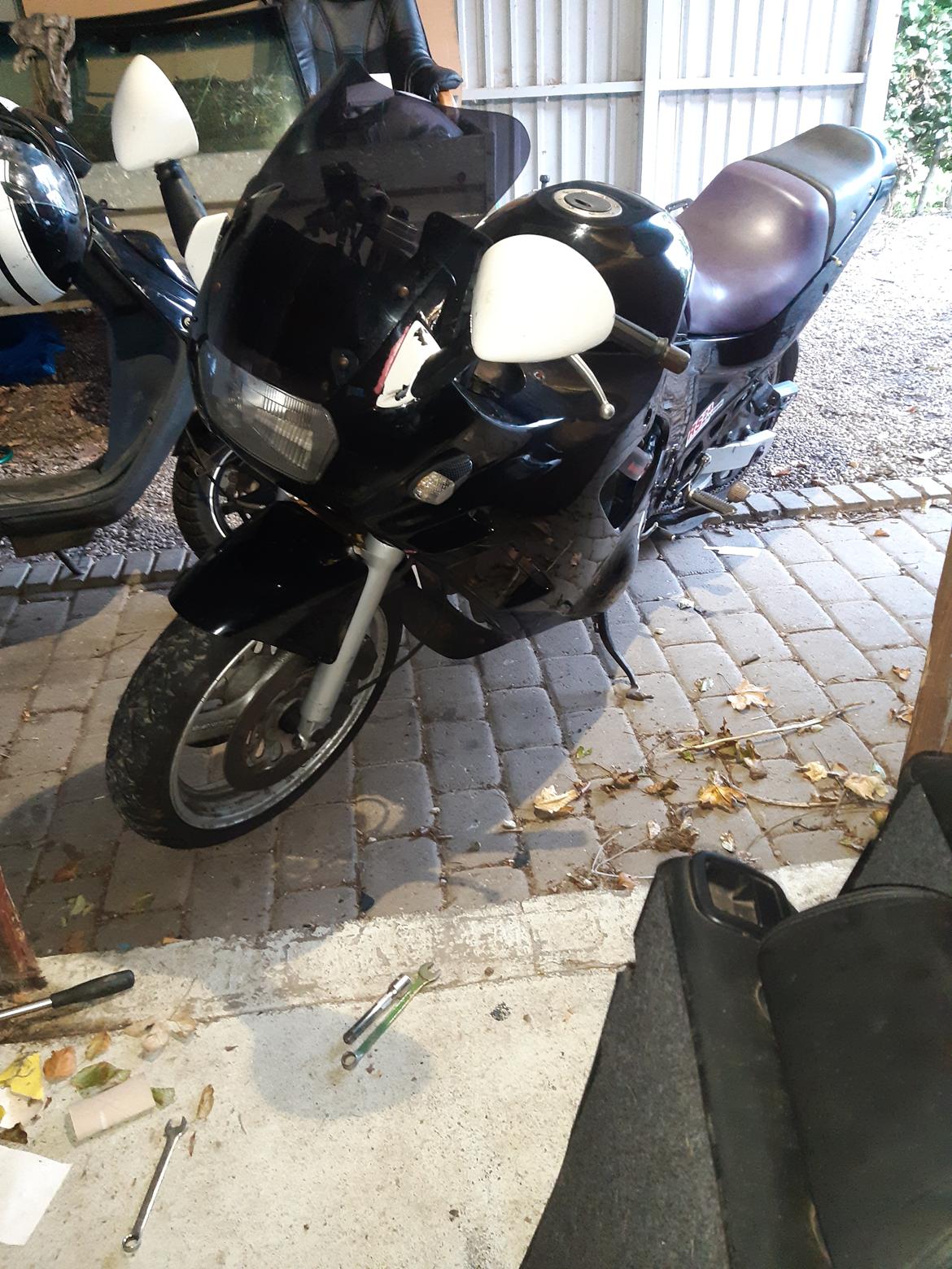 Suzuki gsx 600f billede 13