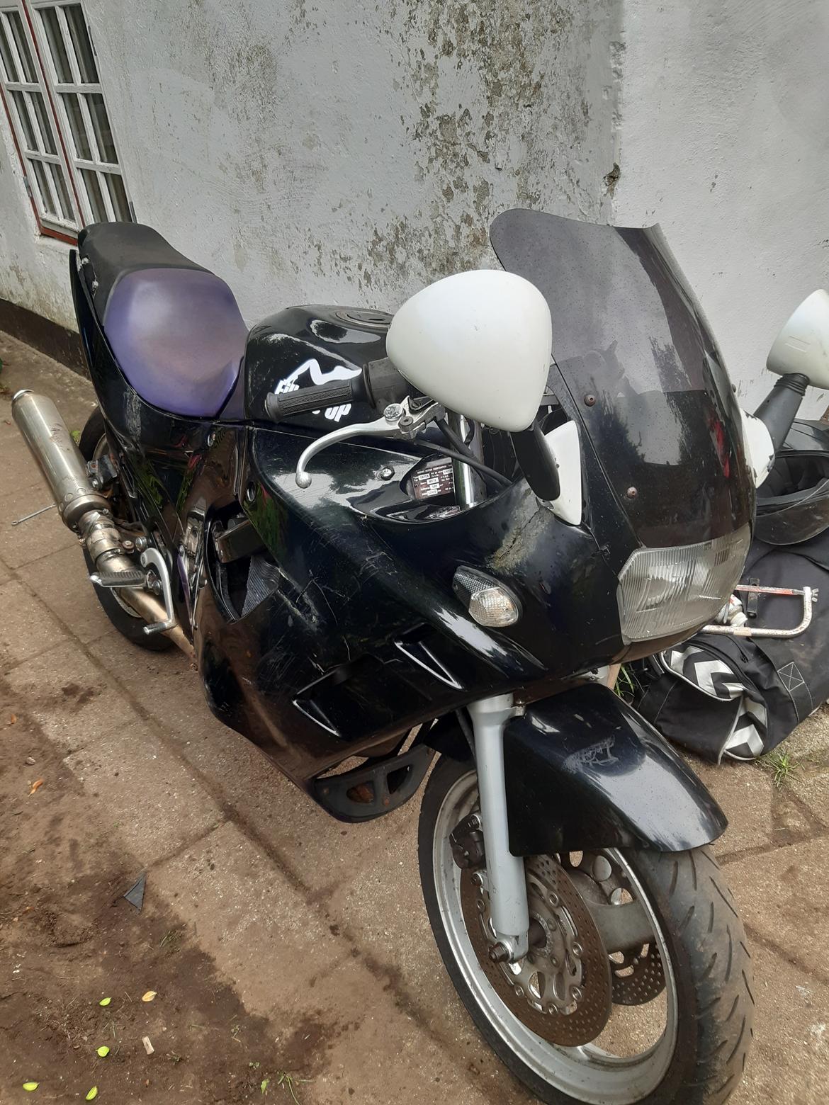 Suzuki gsx 600f billede 17