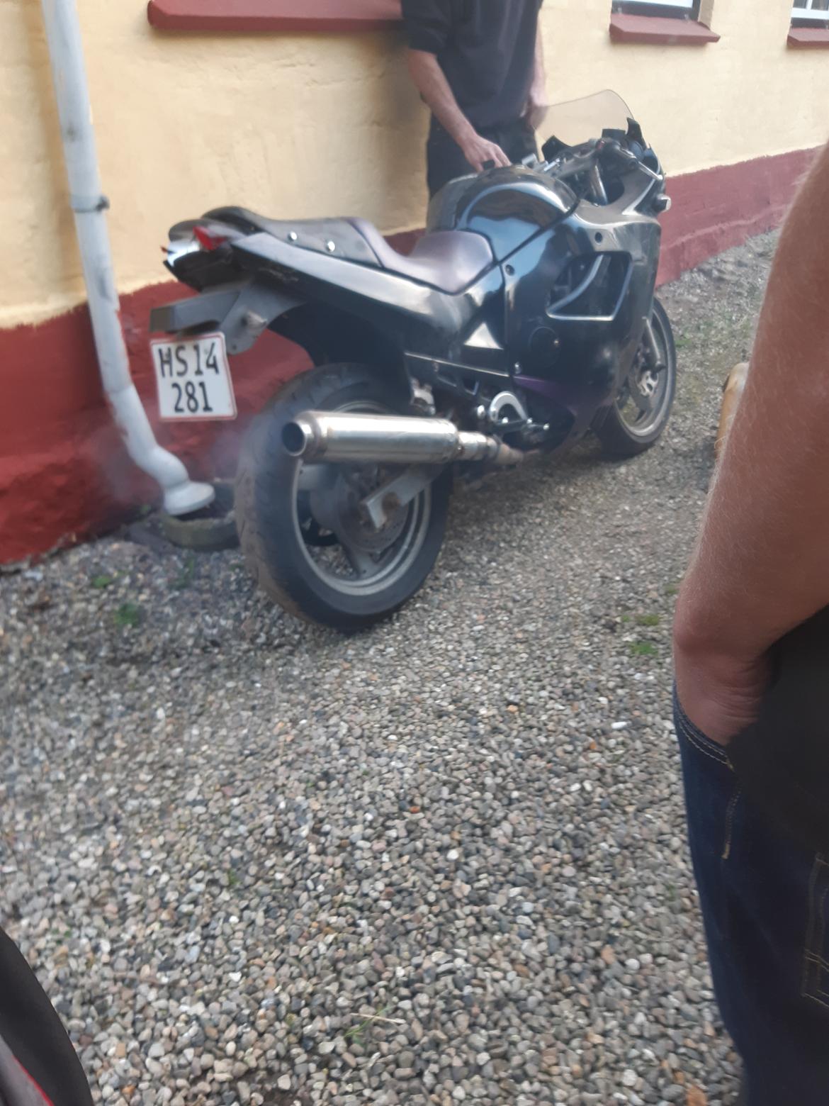 Suzuki gsx 600f billede 29