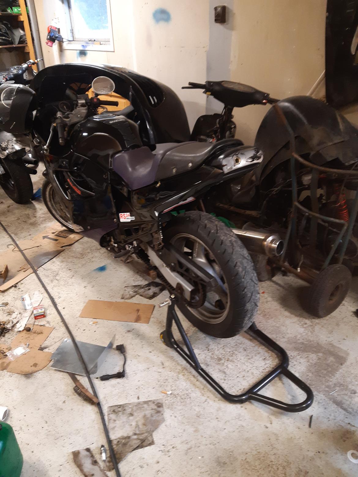 Suzuki gsx 600f billede 34